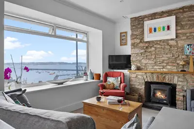 Image de Number Eighty One - Harbour and Bay Views - Free WiFi - Wood Burner