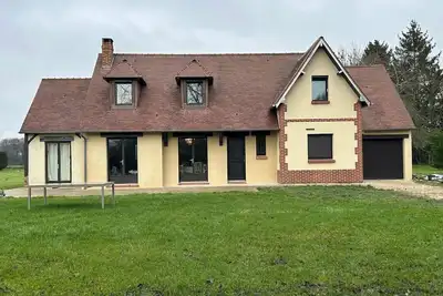 Image de Superbe maison de campagne avec piscine chauffée dans un parc de 5000 m2