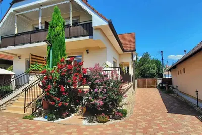 Maison de vacances avec parking, Wlan et climatisation