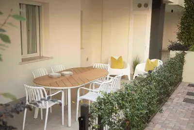 Image de Appartement de vacances avec climatisation et jardin