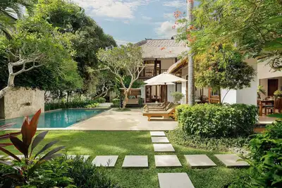 Image de Eclectic Spacious Design 4br Beachside Pool Villa