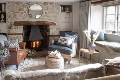 Image de Prestige-Cottage-Vue sur la campagne-Log-burning stove-Salle de bain privée