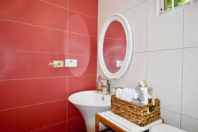 Image de 2-bedroom self contain apartment fully air condition with private swimming pool