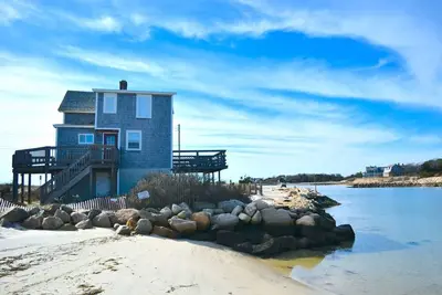 Beachfront in New Silver Beach, Central A/C