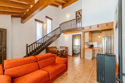 Image de Gîte rural 'Dehesa de Santa Ursula 1' avec jardin et balcon