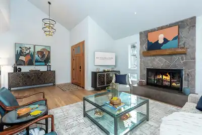 New! Ultimate Sunriver Retreat-Redc40