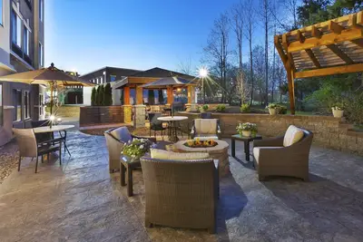 Image de Near Mizzou | 1br Suite w/ 2 Queen Beds & Kitchen