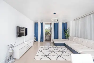 Image de Oceanfront 2-Bed Condo with Pool & Ocean Views