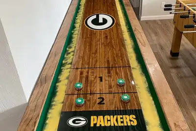 Image de Hilltop Views & water access-20 acres!