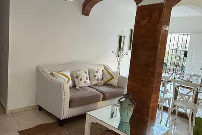 Cozy and Quiet Corner to Rest