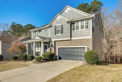 Image de Great for Gatherings! Elegant Atlanta Retreat