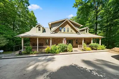 Image de Norris Lake House with Boat Dock, Pool, and Hot Tub