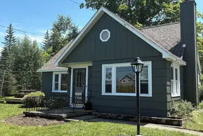 Image de 3 bedroom lakeside charmer at Big Platte Lake and near sleeping bear dunes