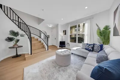 Image de Chic Retreat • Pasadena + La Main Attractions!