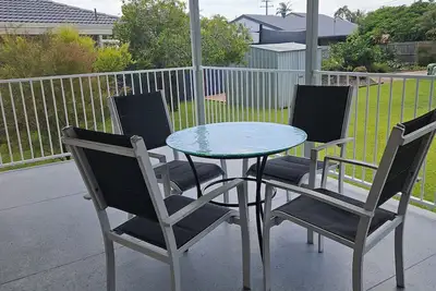 Image de Bribie Beach Shack close to the bridge!