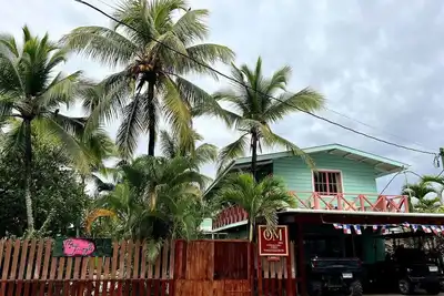 Image de Private Oceanfront Jungle Paradise • 5br/5ba Hotel