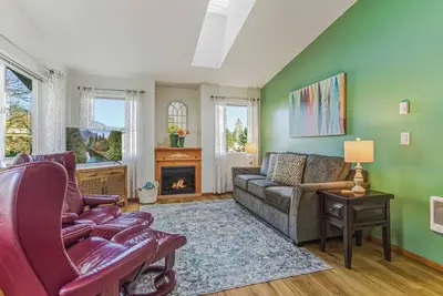 Image de Alpine Breeze:  The Alpine Village Collection