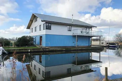 Image de 6 chambres à coucher à Martham