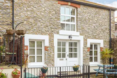 Image de 2 chambres à coucher à Brixham