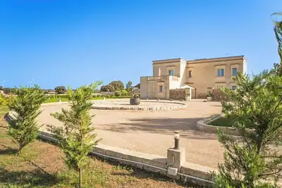 Image de Villa à Lizzanello avec 5 chambres à coucher, 10 couchages