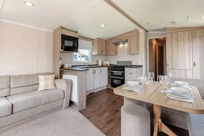 Image de Silver Caravan with parking, ensuite & decking