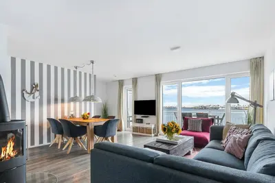 Image de Holiday Home Slia - First row on the water, roof terrace, beach chair, sauna, fi