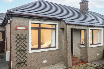 Image de Cairndhu, pet friendly, with a garden in Linlithgow