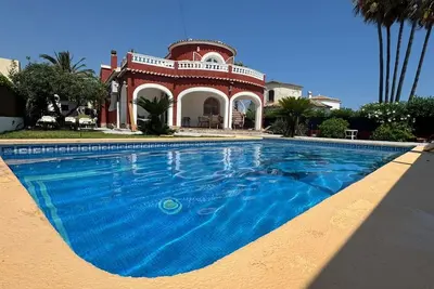 Image de Villa de Luxe à Els Poblets avec Piscine et Parking