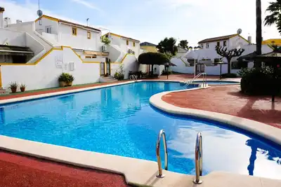 Image de Maison Familiale à Deux Pas de la Plage avec Piscine Privée à El Verger