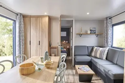 Image de Mobil home spacieux avec terrasse, 3 chambres, 6 personnes