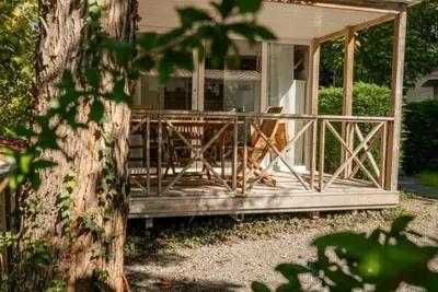 Image de Mobil-home confortable pour 5 avec terrasse à Espelette