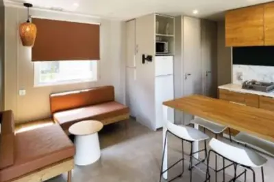 Mobil home 6 pers. , 3 ch. , terrasse