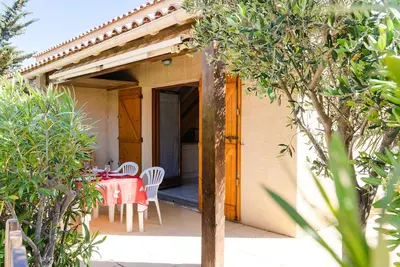 Image de Pavillon 5 couchages avec piscine à Gruissan