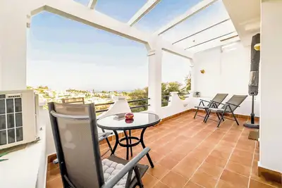 Image de 97- Lovely Townhouse With Stunning Views & Pool in Marbella!
