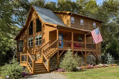 Image de Blue Jay Riverfront cozy cabin along the Nottley River in Murphy, North Carolina