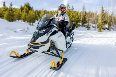 Image de Family Cabin- Wi-Fi - Snowmobile