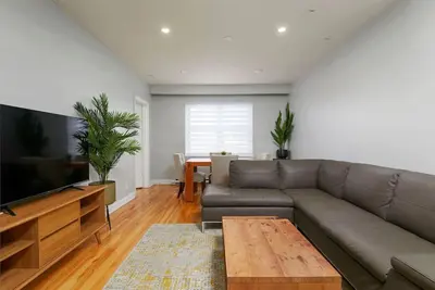 Image de Spacious & Trendy 2br – Live Montreal