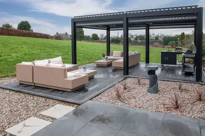 Image de The Tractor Shed - Luxury Cottages