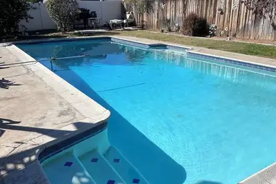 Image de Escape the madness. Serene house in Redlands. Short drive from the city.