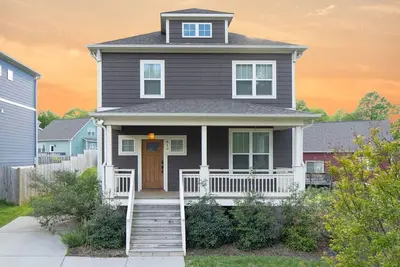 Image de Duke ~2 miles, Walk to Downtown, Close to Nccu, Dbap, and Atc