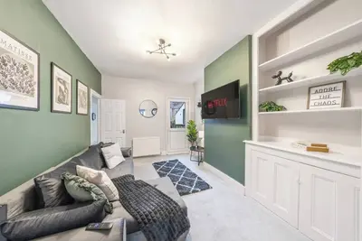 Image de Cosy 3 Bed in Medway / Near Station / Sleeps 6