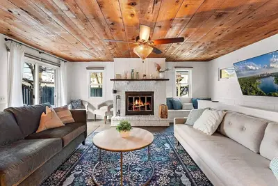 Image de *New* 5br home* Minutes to Dt, Venues & Breweries