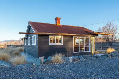 Image de Restored 2br Historic Cottage w/ Mesa Views – Grand Junction
