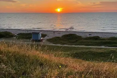 Image de Modern holiday home with garden near beach