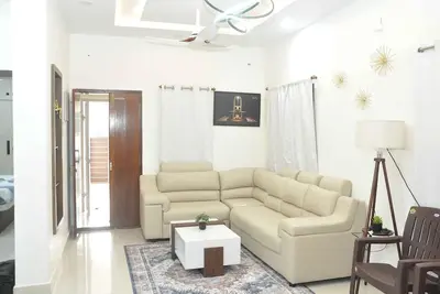 Image de 2-bedroom building in brilliant Kumbakonam with cool Ac