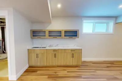 Comfy Extra Large Home,