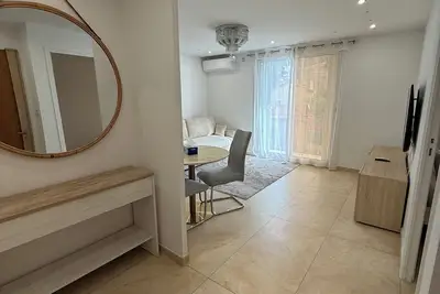 Image de Appartement 3 chambres spacieux à Cannes – Près de Croisette et Festival