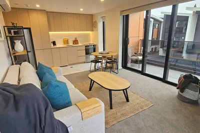 Image de Inner City Haven - Location Location Location!