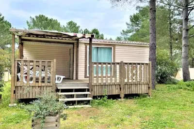 Image de Mobil-home confortable avec terrasse pour 4 pers.