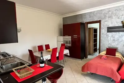 Image de Sunny Sicilian Apartment with Garden & Deck